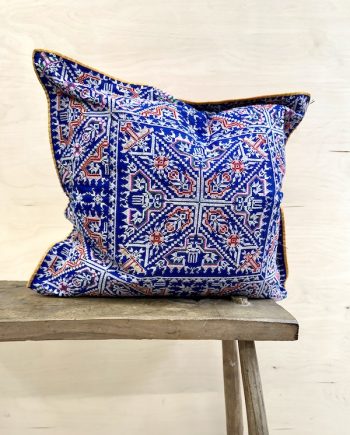 Cushion, cross stich, vintage Hmong, Yunnan, South China