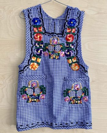 Flower apron from Oaxaca, Mexiko, 4-5 years