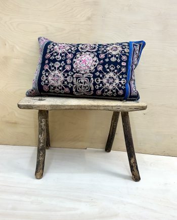 Cushion from textiles of the Dong people, Guizhou